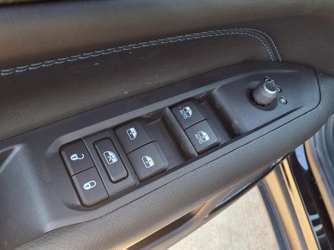 New 2026 Jeep Compass Altitude image 10