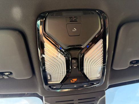 Used 2025 BMW X5 xDrive50e AWD/4WD image 50