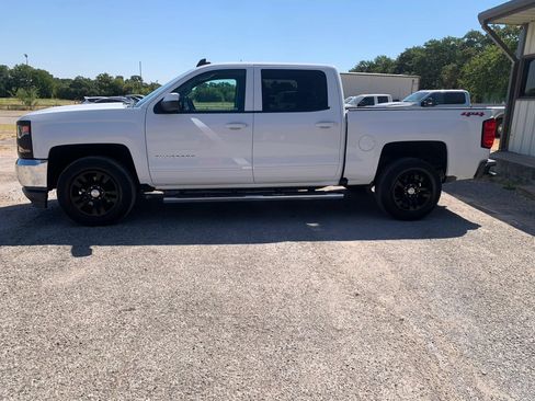 Used 2018 Chevrolet Silverado 1500 LT w/ All Star Edition AWD/4WD image 2