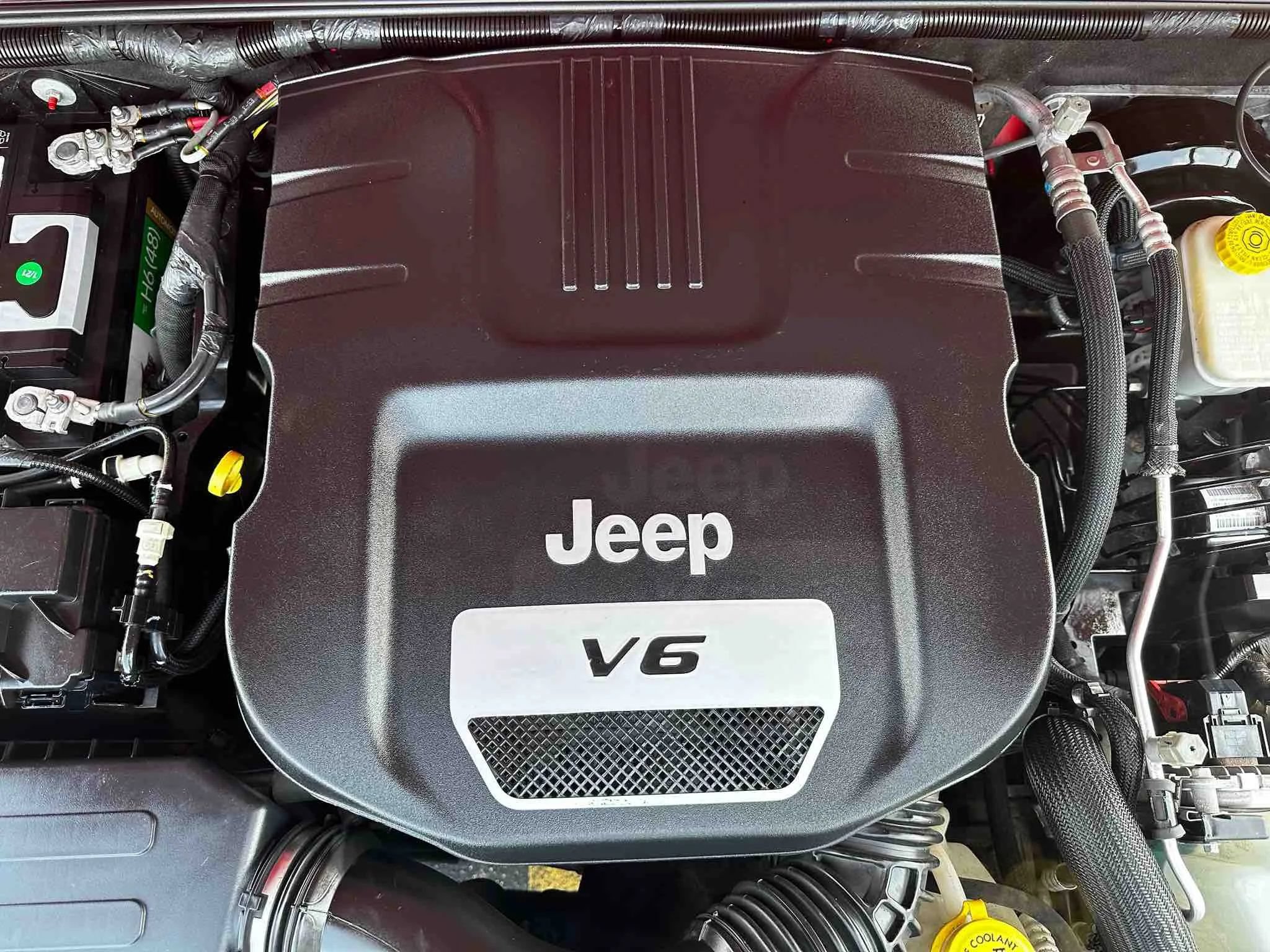 Used 2017 Jeep Wrangler Unlimited Sport AWD/4WD image 21