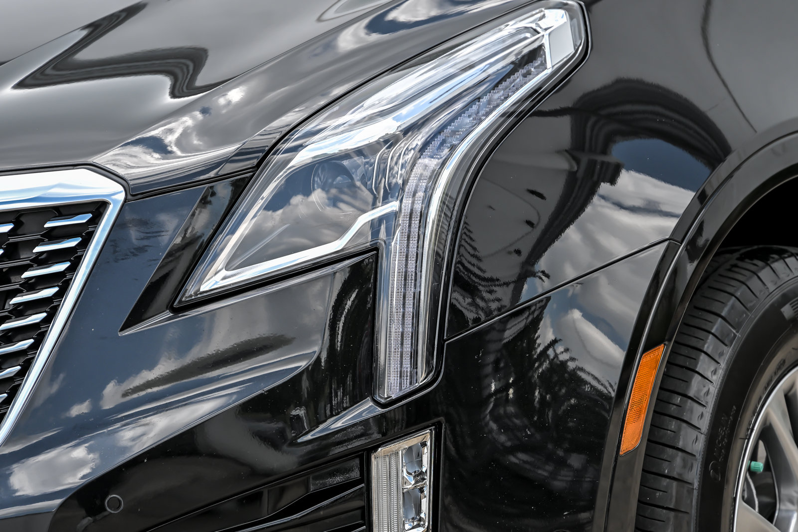 Used 2021 Cadillac XT5 Premium Luxury AWD/4WD image 7