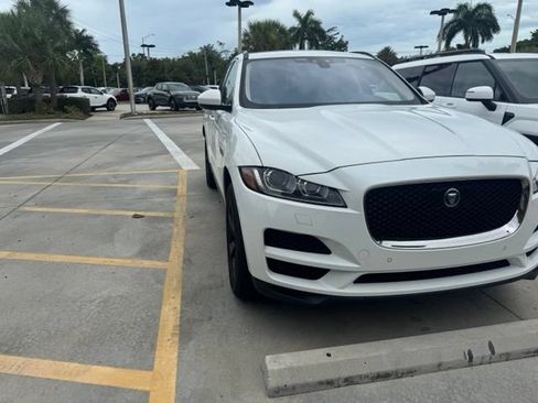 Used 2020 Jaguar F-PACE Premium AWD/4WD image 2