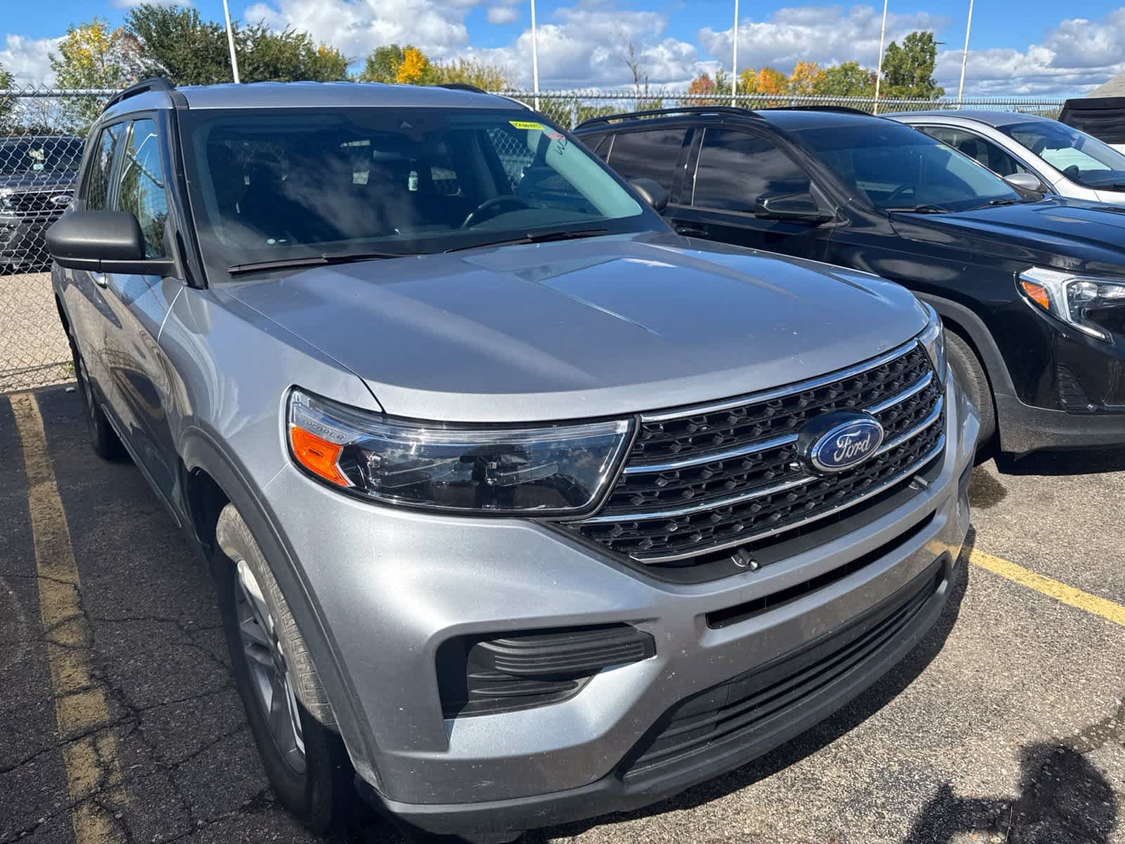 Used 2021 Ford Explorer XLT AWD/4WD image 28