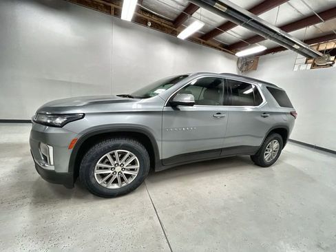Used 2023 Chevrolet Traverse LT AWD/4WD image 5