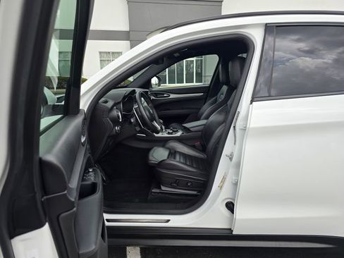 Used 2019 Alfa Romeo Stelvio Ti Sport w/ Quick Order Package 22S Sport image 15