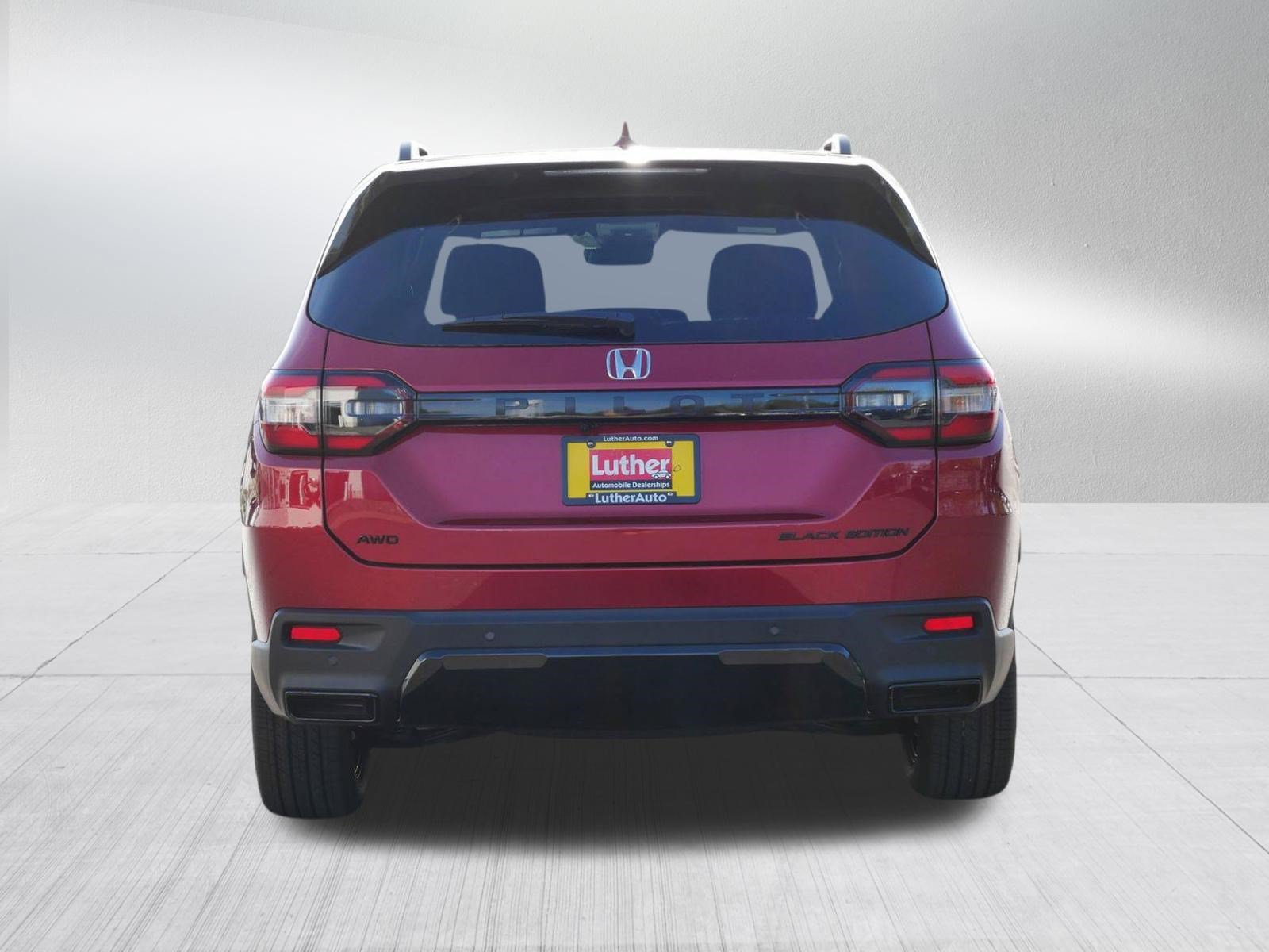 New 2026 Honda Pilot Black Edition image 6