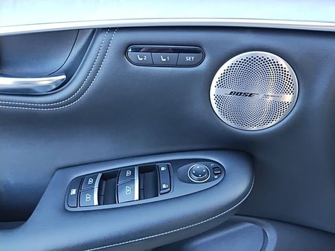 Used 2019 INFINITI QX50 Essential w/ Sensory Package image 19