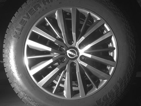 Used 2024 Nissan Armada SL image 15