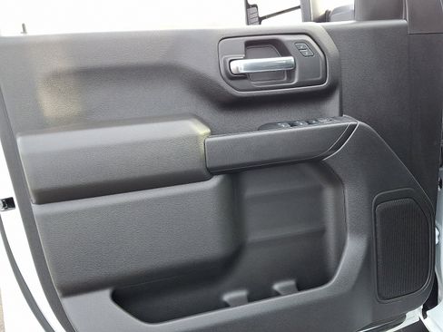 Certified 2024 Chevrolet Silverado 2500 Custom w/ Custom Convenience Package image 12