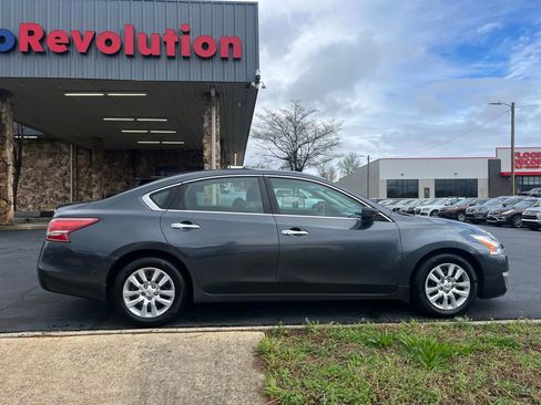 Used 2013 Nissan Altima 2.5 S image 8