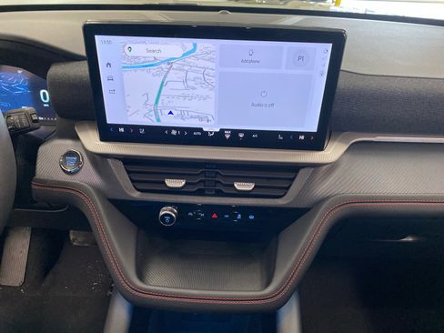 New 2026 Ford Explorer ST-Line image 23