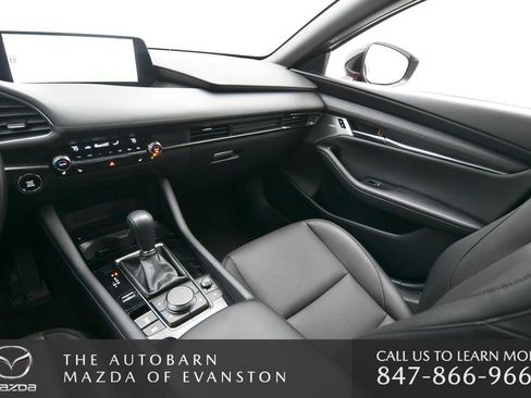 Used 2025 MAZDA MAZDA3 Hatchback w/Premium Plus Pkg image 27