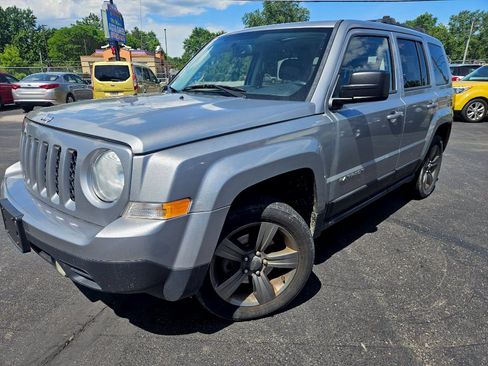 Used 2015 Jeep Patriot High Altitude AWD/4WD image 1