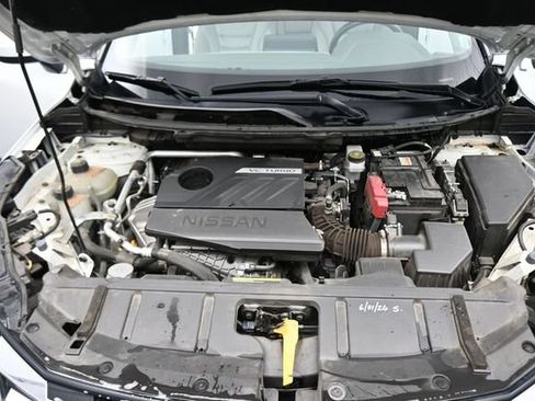 Used 2025 Nissan Rogue SV AWD/4WD image 12