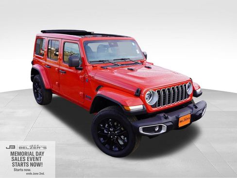 Certified 2025 Jeep Wrangler Unlimited Sahara w/ Safety Group AWD/4WD image 1