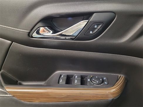 Used 2022 GMC Acadia SLE w/ Driver Convenience Package image 26