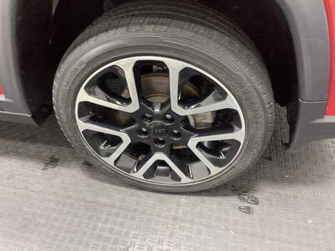 Used 2019 Jeep Compass Limited AWD/4WD image 28