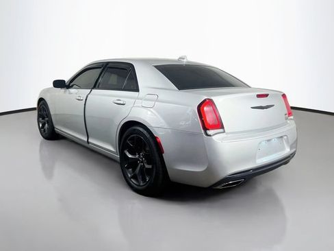 Used 2021 Chrysler 300 Touring w/ Sport Appearance Package RWD image 7