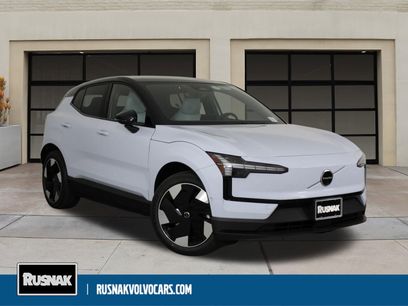New 2025 Volvo EX30 Ultra w/ Climate Package