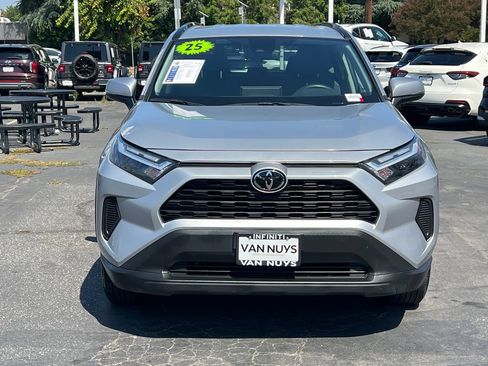 Used 2025 Toyota RAV4 XLE FWD image 12
