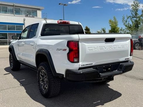 Certified 2024 Chevrolet Colorado ZR2 w/ Safety Package AWD/4WD image 3
