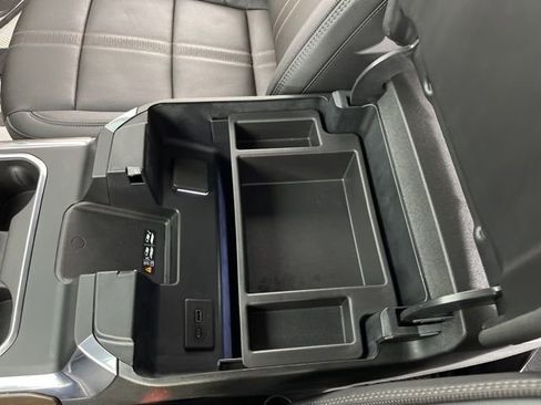 Used 2024 Chevrolet Silverado 2500 High Country w/ High Country Premium Package image 29