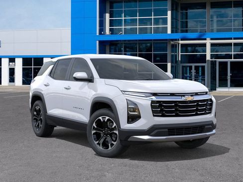 New 2026 Chevrolet Equinox LT w/ Convenience Package II image 8