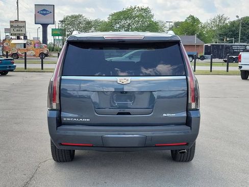 Used 2020 Cadillac Escalade Luxury AWD/4WD image 5
