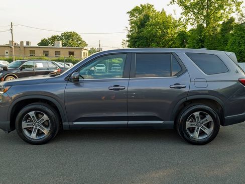 Used 2025 Honda Pilot EX-L image 4