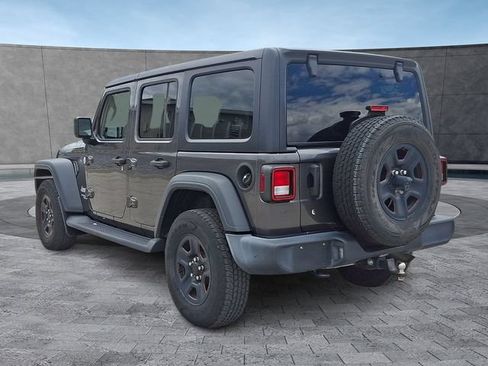Used 2018 Jeep Wrangler Unlimited Sport AWD/4WD image 8