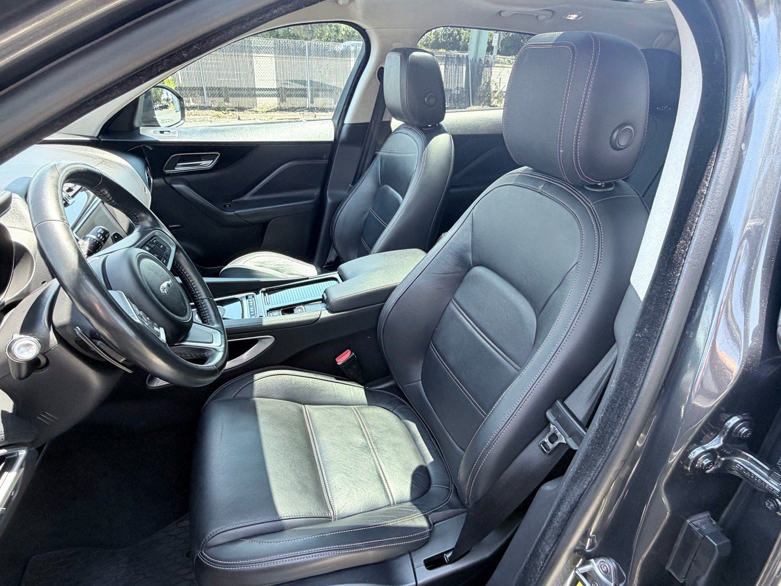 Used 2020 Jaguar F-PACE Prestige AWD/4WD image 8