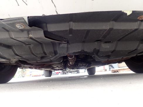 Used 2010 Toyota Camry LE image 39