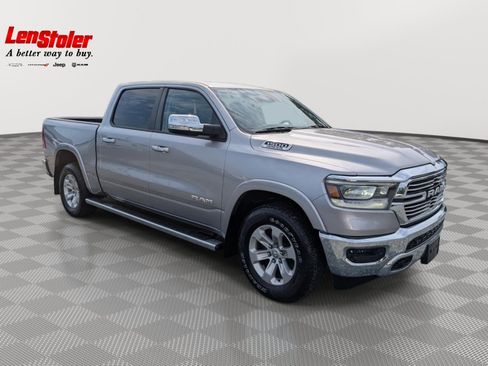 Used 2019 RAM 1500 Laramie AWD/4WD image 7