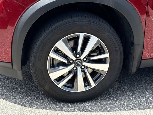 Certified 2024 Nissan Pathfinder SL FWD image 11