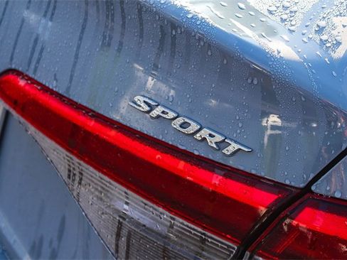 Used 2024 Honda Civic Sport image 12