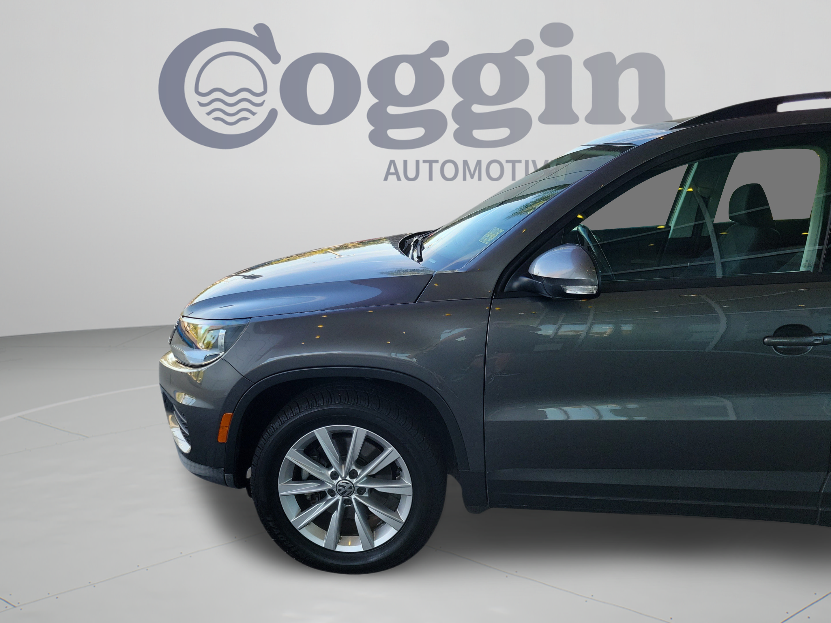 Used 2018 Volkswagen Tiguan Limited AWD/4WD image 32