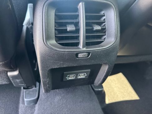 Used 2021 Jeep Cherokee Latitude Lux AWD/4WD image 19