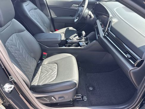 Certified 2025 Kia Sportage X-Pro Prestige AWD/4WD image 13