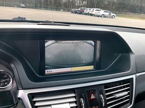 Used 2011 Mercedes-Benz E 550 Sedan image 13