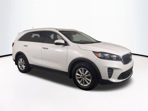 Used 2020 Kia Sorento LX w/ LX I4 Convenience Package FWD image 2