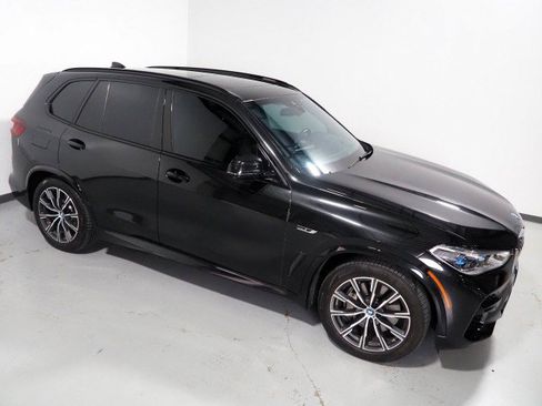 Used 2023 BMW X5 xDrive45e w/ Executive Package AWD/4WD image 12
