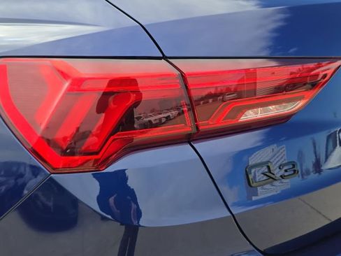 Used 2022 Audi Q3 2.0T Premium Plus image 38