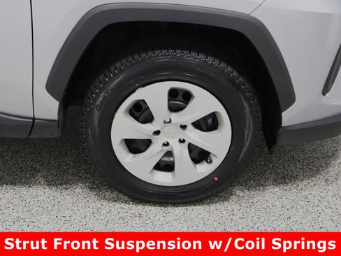 Used 2024 Toyota RAV4 LE image 5