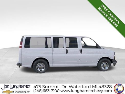 New 2025 Chevrolet Express 2500 w/ Enhanced Convenience Package RWD image 24