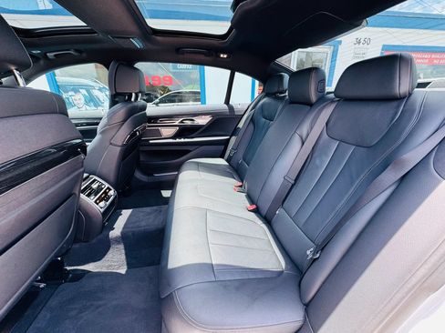Used 2019 BMW 740i w/ M Sport Package RWD image 13