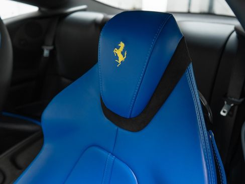 Used 2022 Ferrari Roma RWD image 27