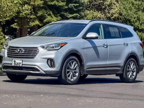 Used 2017 Hyundai Santa Fe Limited AWD/4WD image 9