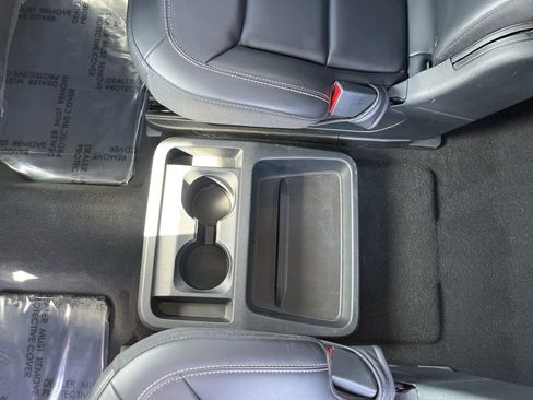 Used 2021 Ford Explorer XLT w/ Equipment Group 202A AWD/4WD image 20