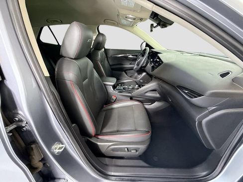 Used 2022 Buick Envision Essence w/ Technology Package I FWD image 20