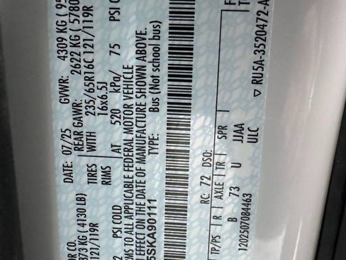 Used 2025 Ford Transit 350 XLT image 22